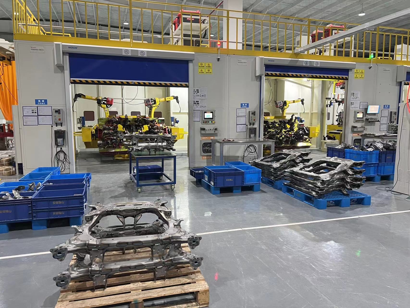 車架總成機器人雙機弧焊工作站案例！